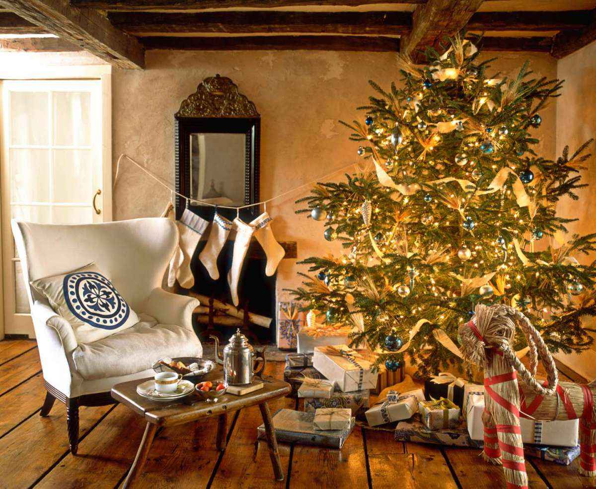 Albero di Natale illuminato