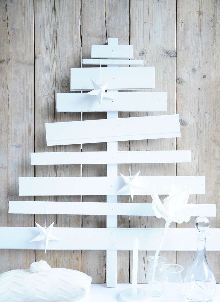 Albero bianco di pallet