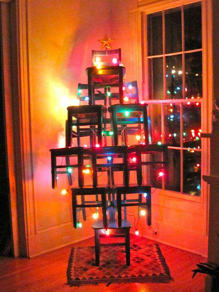 Albero con sedie