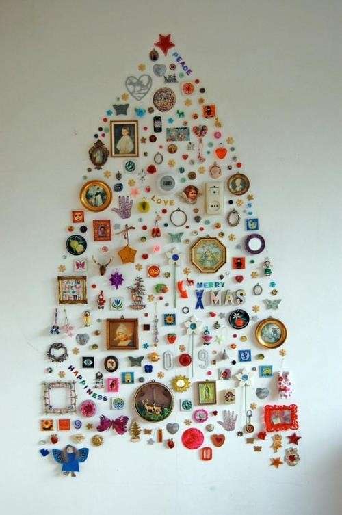 Albero di Natale da parete, con oggetti vari
