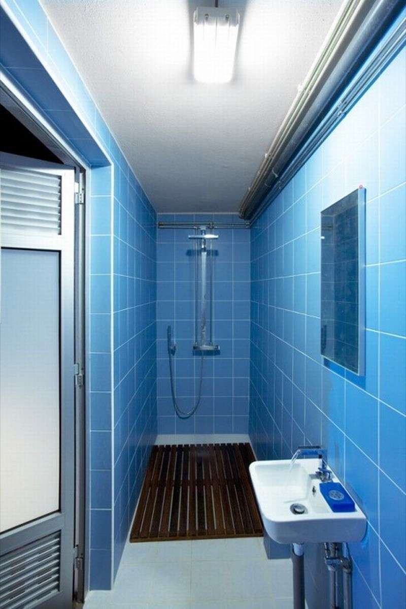 Arredare il bagno piccolo in blu 