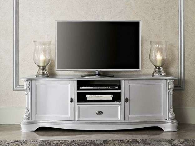 Arredare l'angolo tv in stile classico