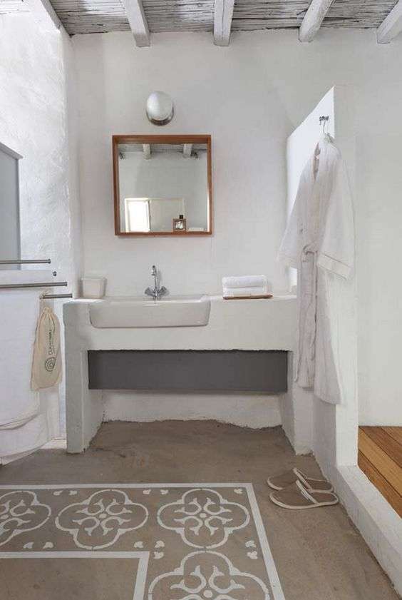 Bagno classico in stile naturale