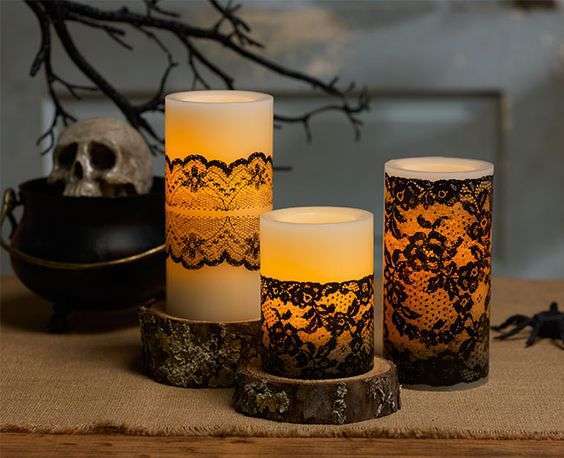 Candele con pizzo nero