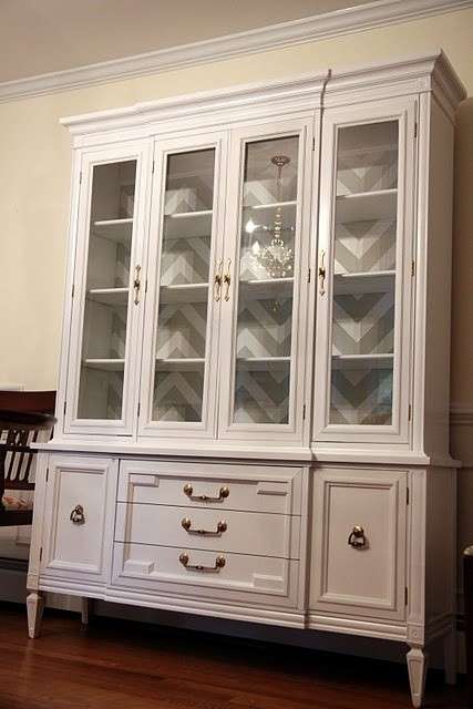 Credenza con interno fantasia