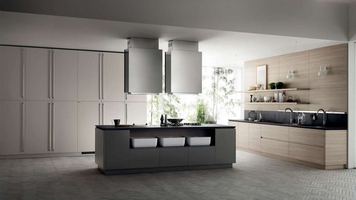 Cucina con ante in olmo Scavolini 