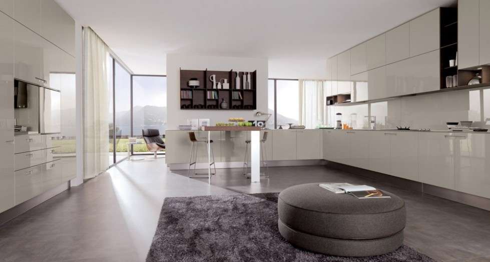 Cucina su tre pareti