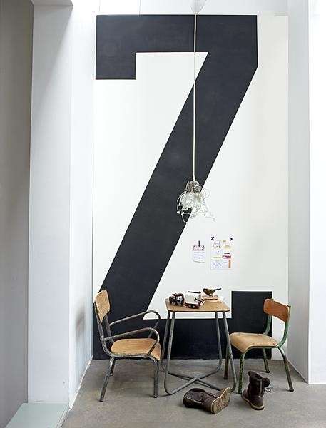 Decorazione parete con pittura, lettera Z