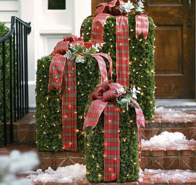 Decorazioni come pacchetti regalo