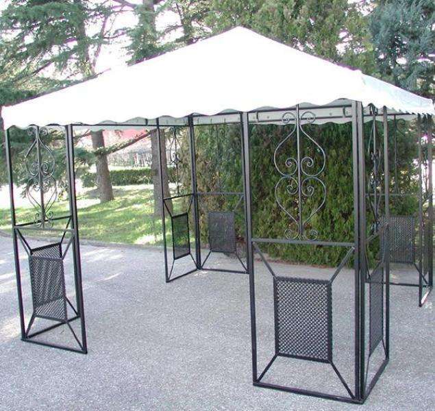 Gazebo in ferro battuto nero