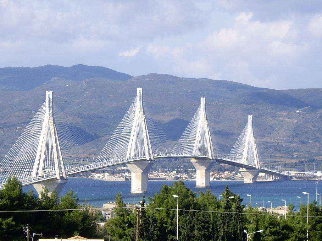 Il ponte Rion Antirion in Grecia