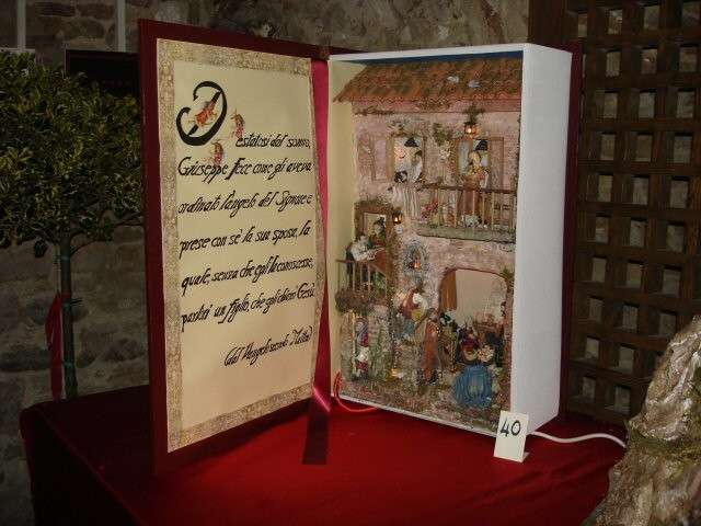 Il presepe in un libro