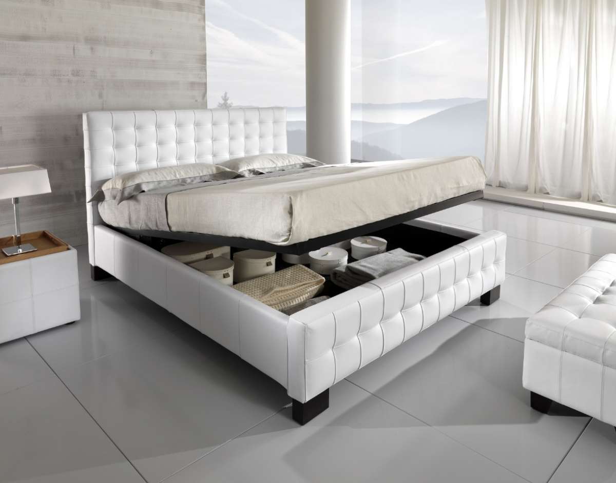 Letto con contenitore bianco