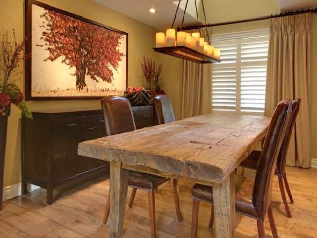 living-con-tavolo-in-legno-grezzo