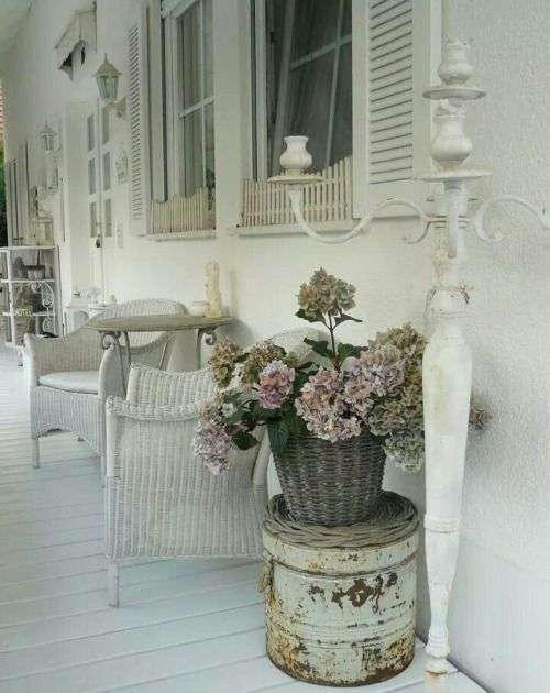 Lo stile shabby chic per gli spazi esterni