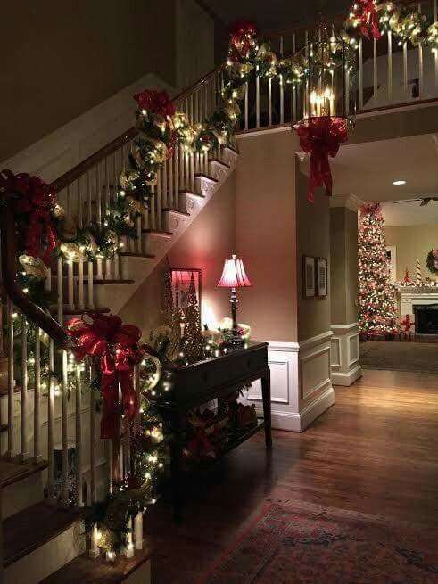 Luci natalizie per le scale