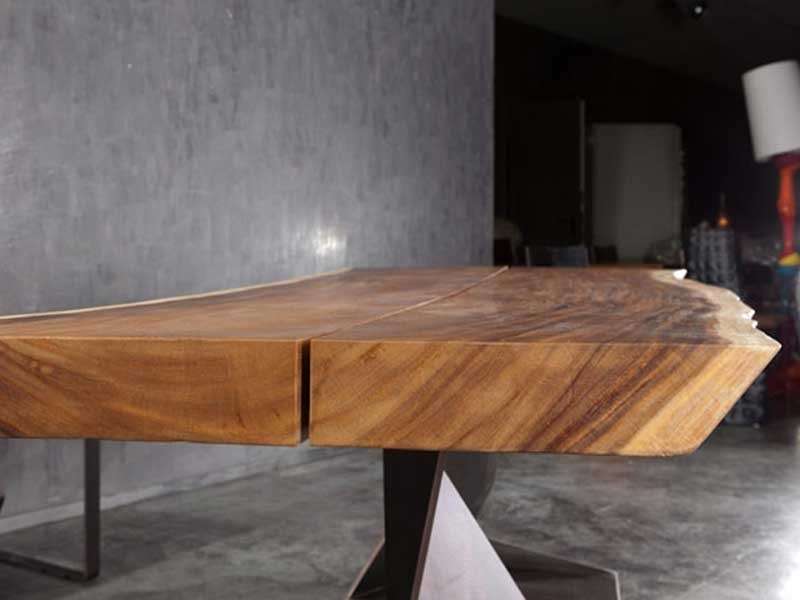 Piano del tavolo in legno massello