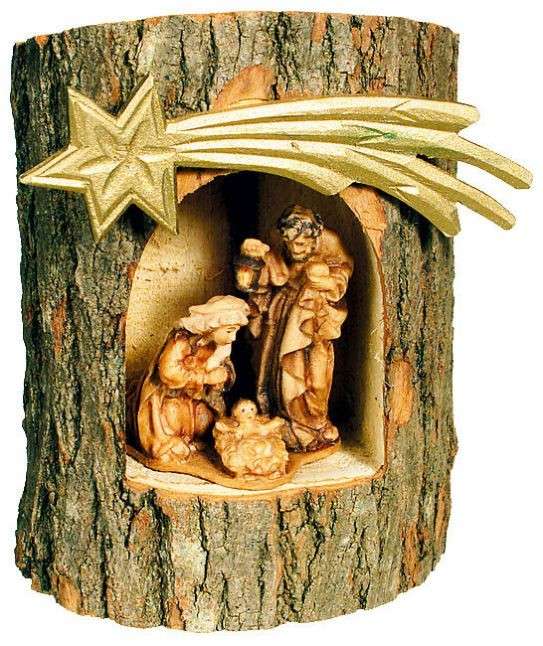 Tronco di legno come presepe