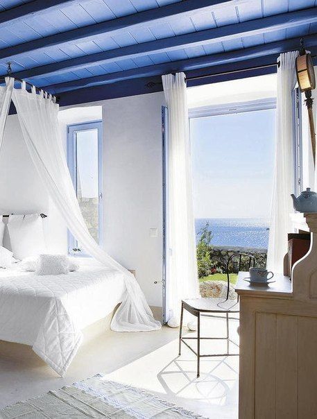 Camera da letto in stile greco