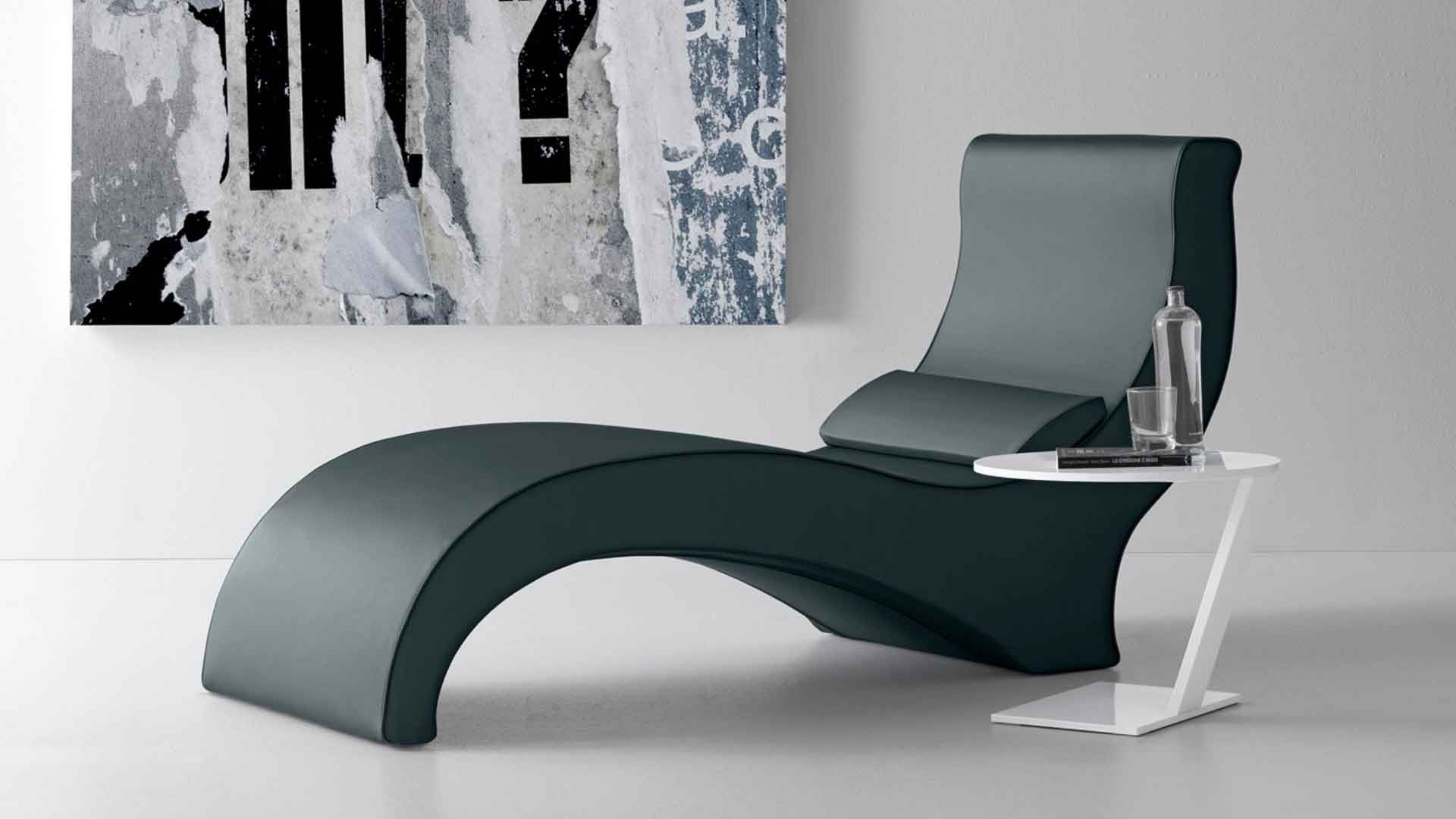 chaise longue