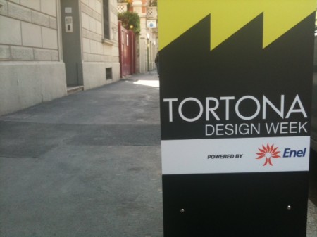 fuorisalone 2011 logo tortona desing week