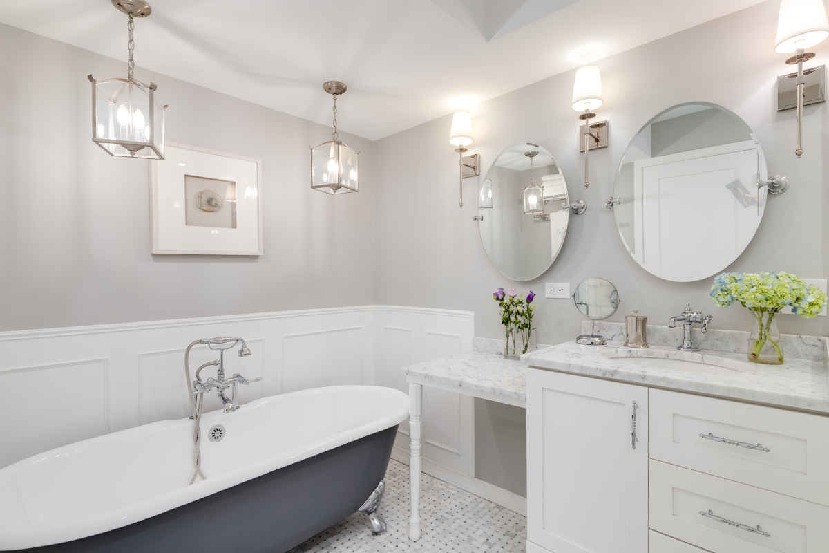 lampadario in bagno