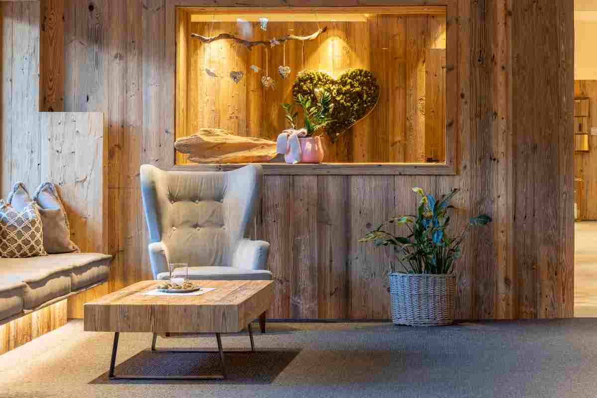 Taverna di design con arredi in legno naturale