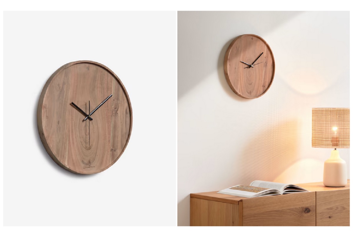 modello di orologi in legno da appendere alla parete