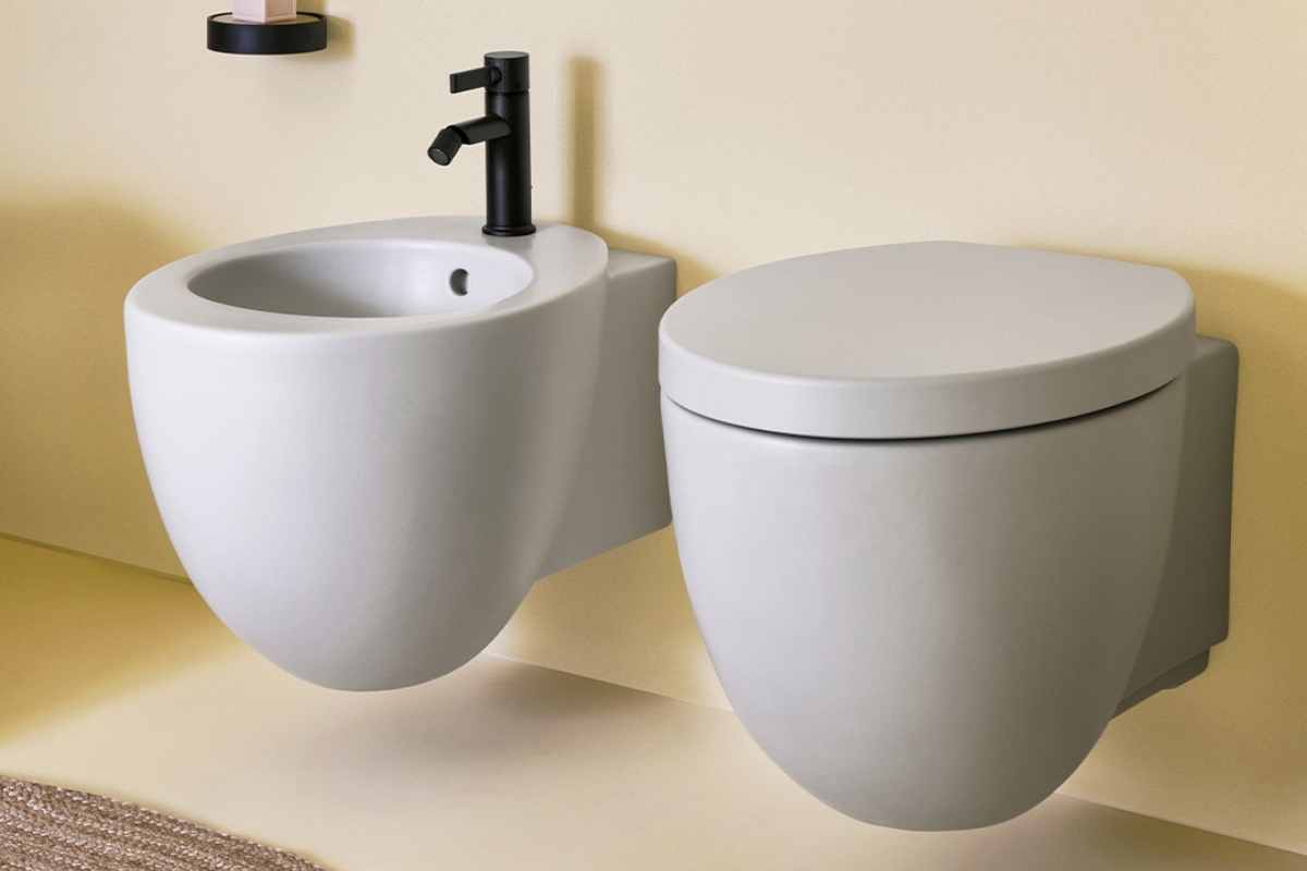 Sanitari sospesi Le Giare Ceramica Cielo