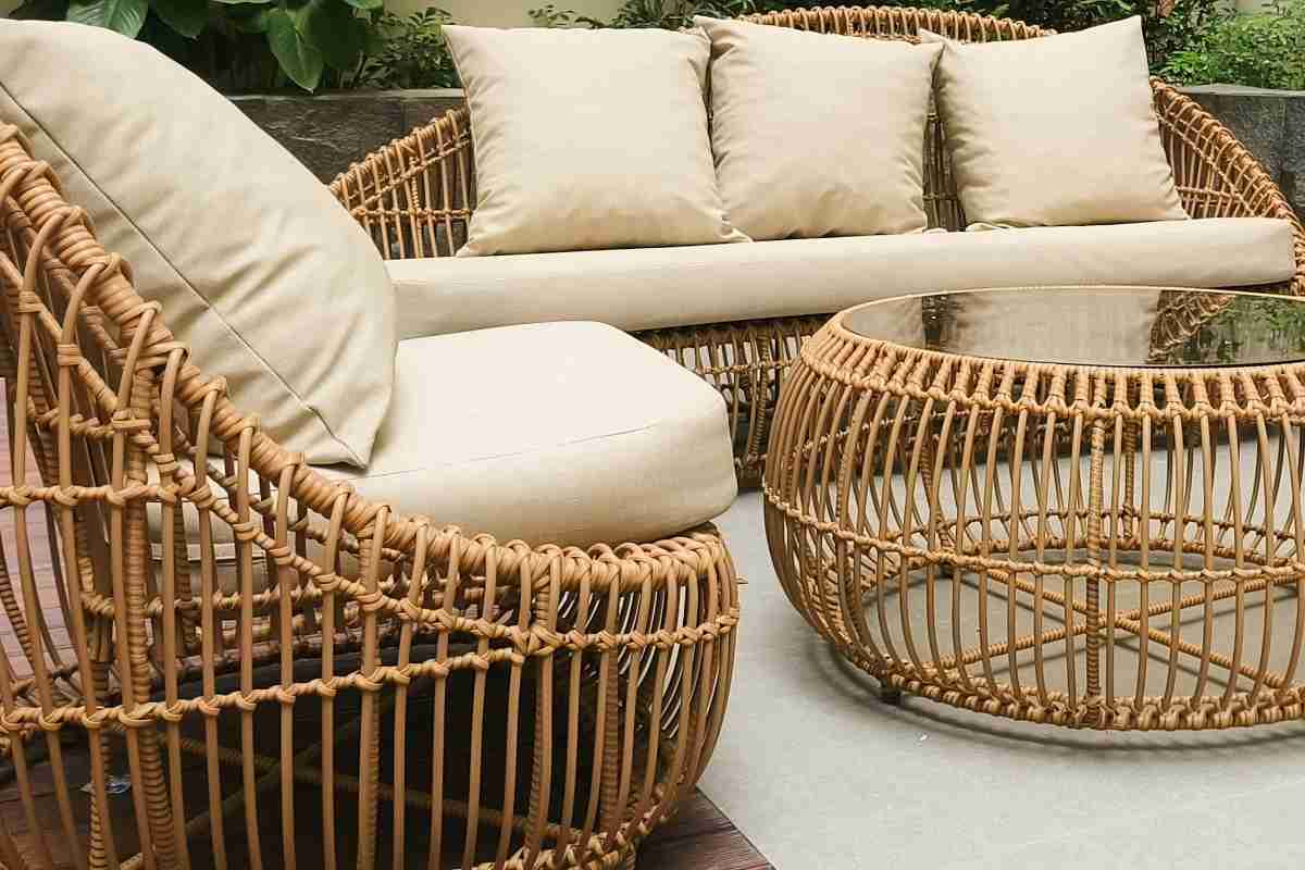 Arredi in rattan, grazioso salottino in veranda