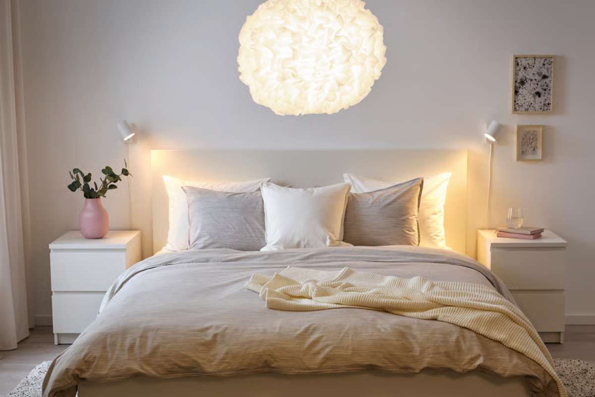 camera da letto arredata con i prodotti sostenibili Ikea