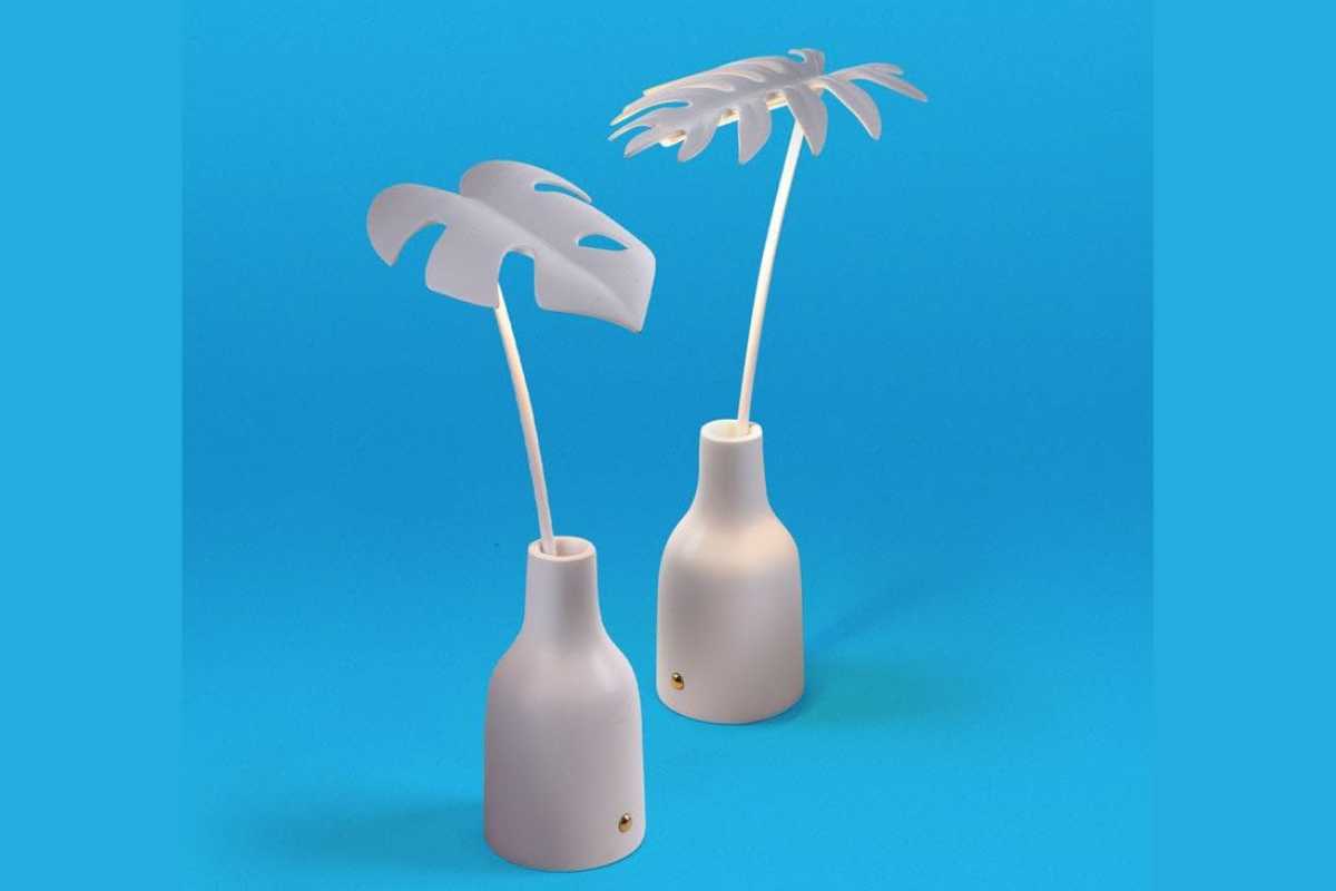 Lampada da tavolo Leaf Light Delicio Seletti a forma di foglia in un vaso