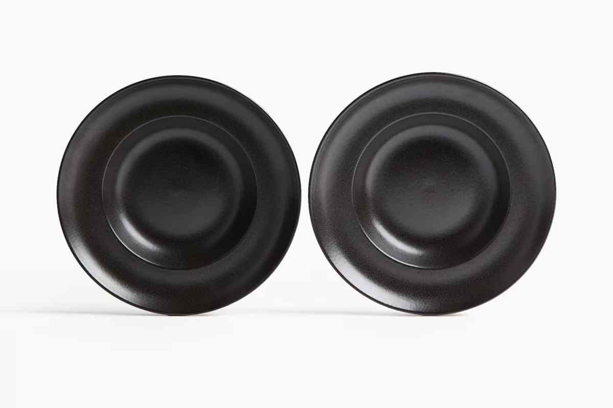 Piatti neri in gres H&M Home