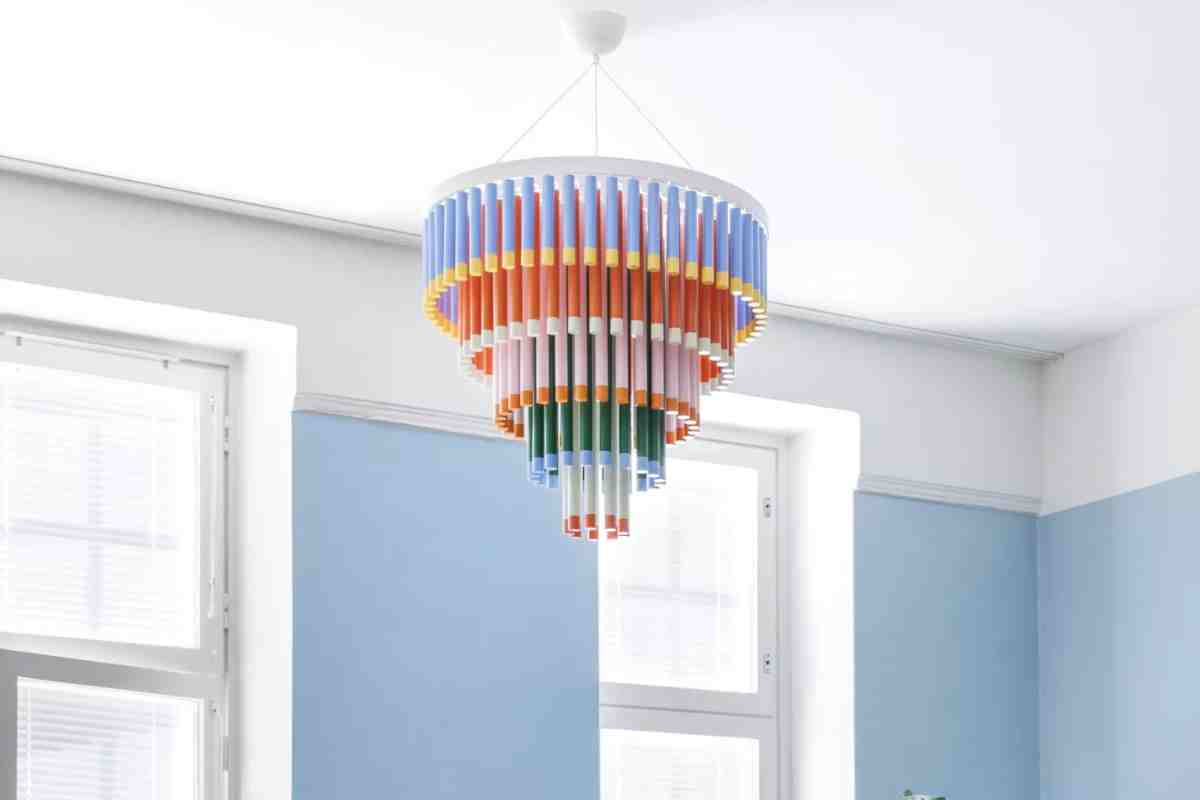 Lampada Cocktail in legno colorato di Hanna Anonen 