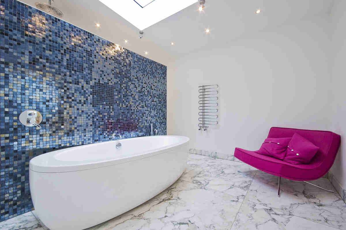 mosaico bagno con vasca