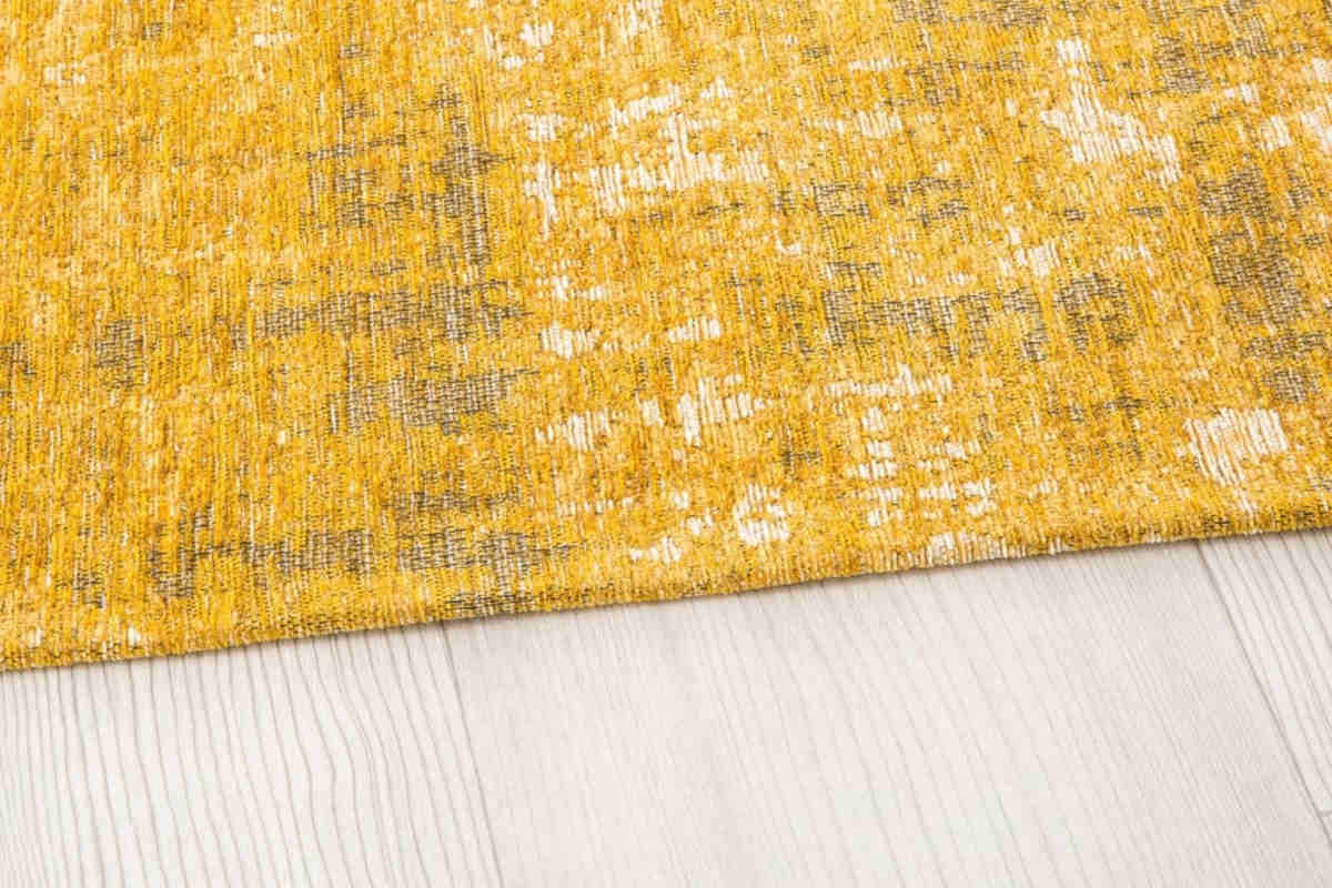tappeto intessuto jacquard giallo senape maisons du monde