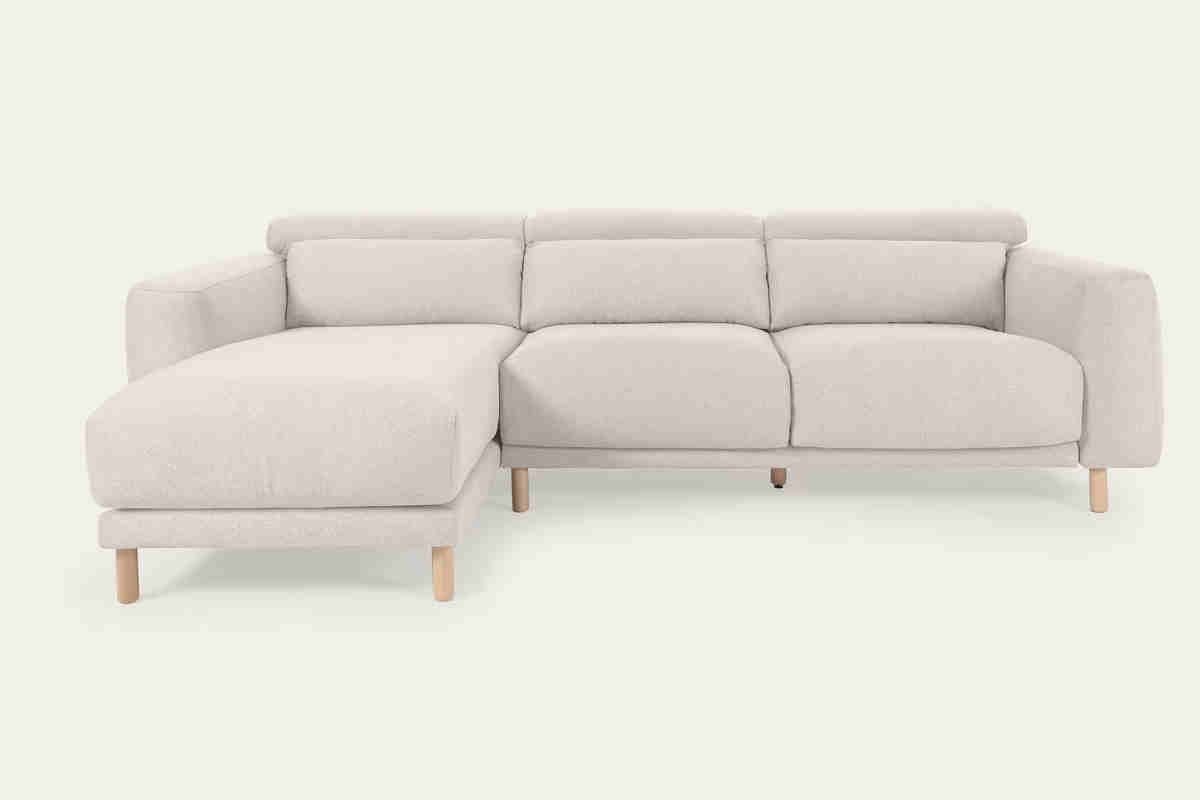 divano con chaise longue kave home