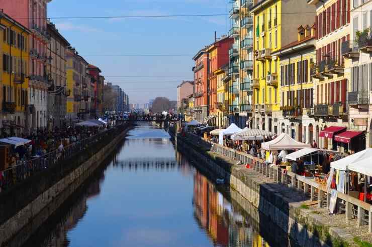 darsena Milano, Navigli, mercatino delle pulci e dell'antiquariato