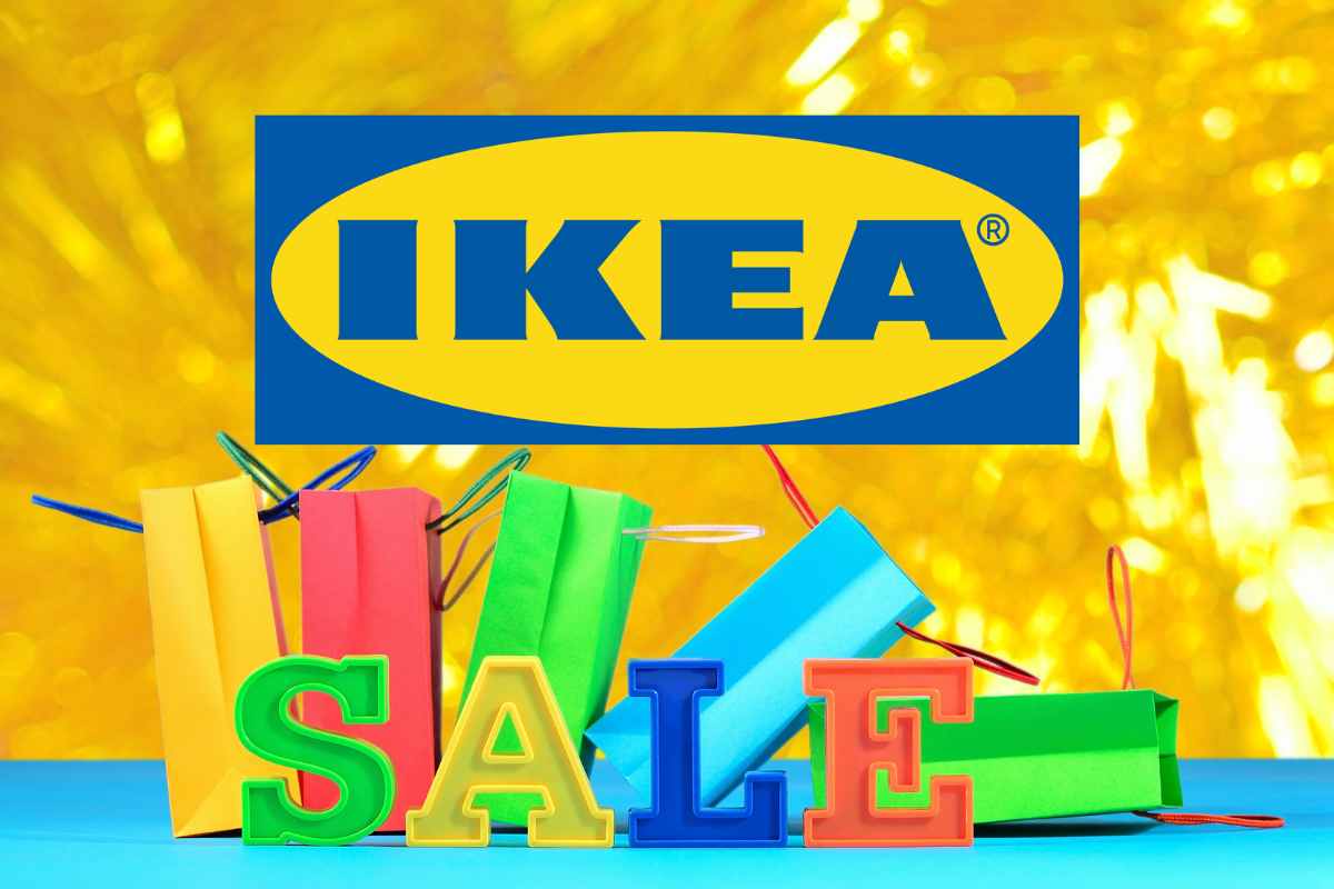 logo ikea e saldi con shopper colorate