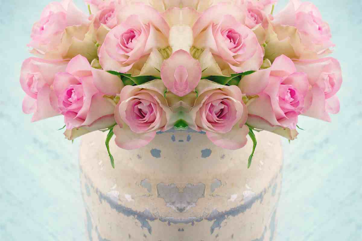 Vaso shabby chic con rose
