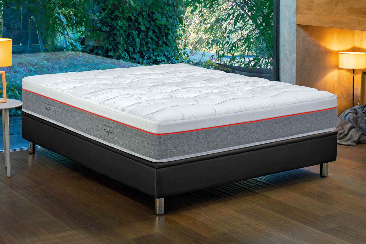 materasso supremo eminflex su struttura letto di legno