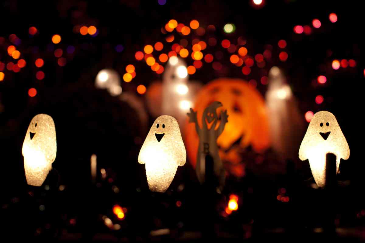 decorazioni di halloween da esterno luminose a forma di fantasmi e zucche
