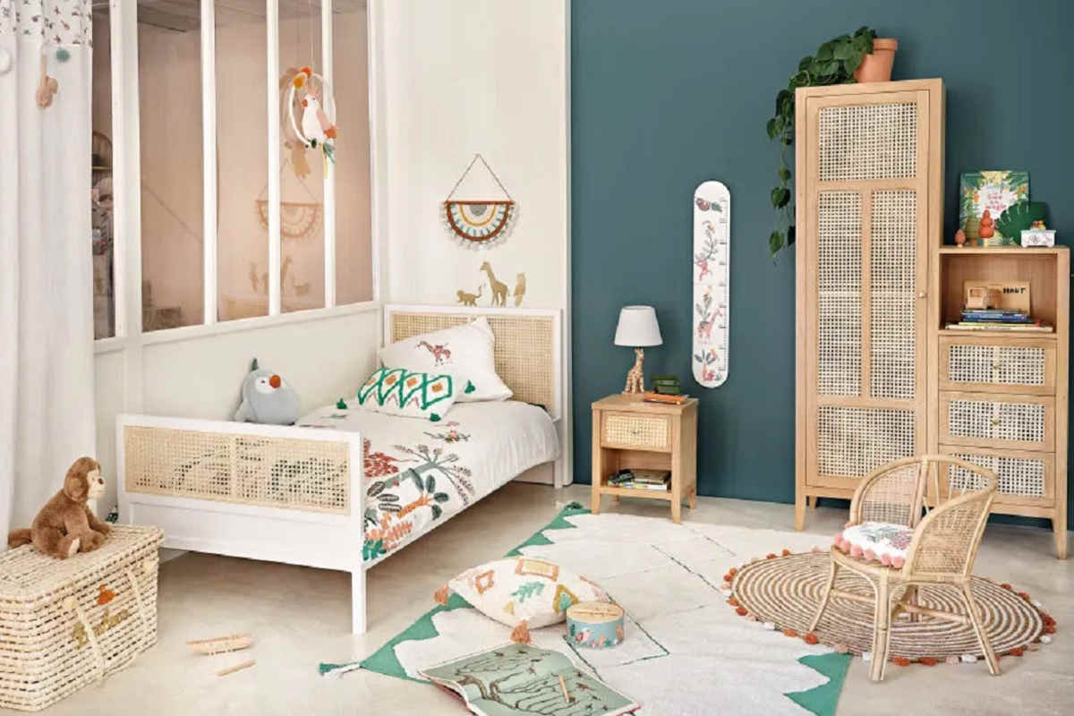 camera da letto per bambini arredata con mobili della collezione chamarel maisons du monde
