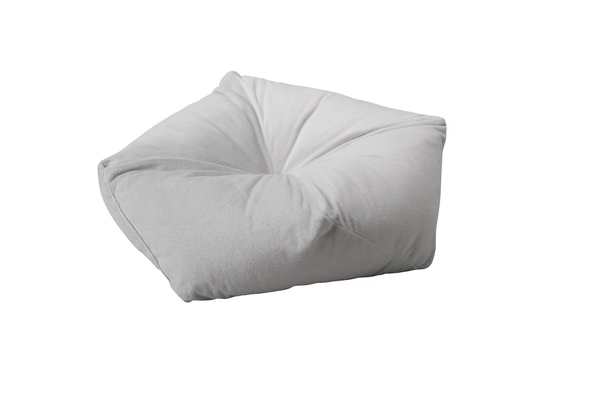 pouf per cani e gatti ikea di colore grigio chiaro