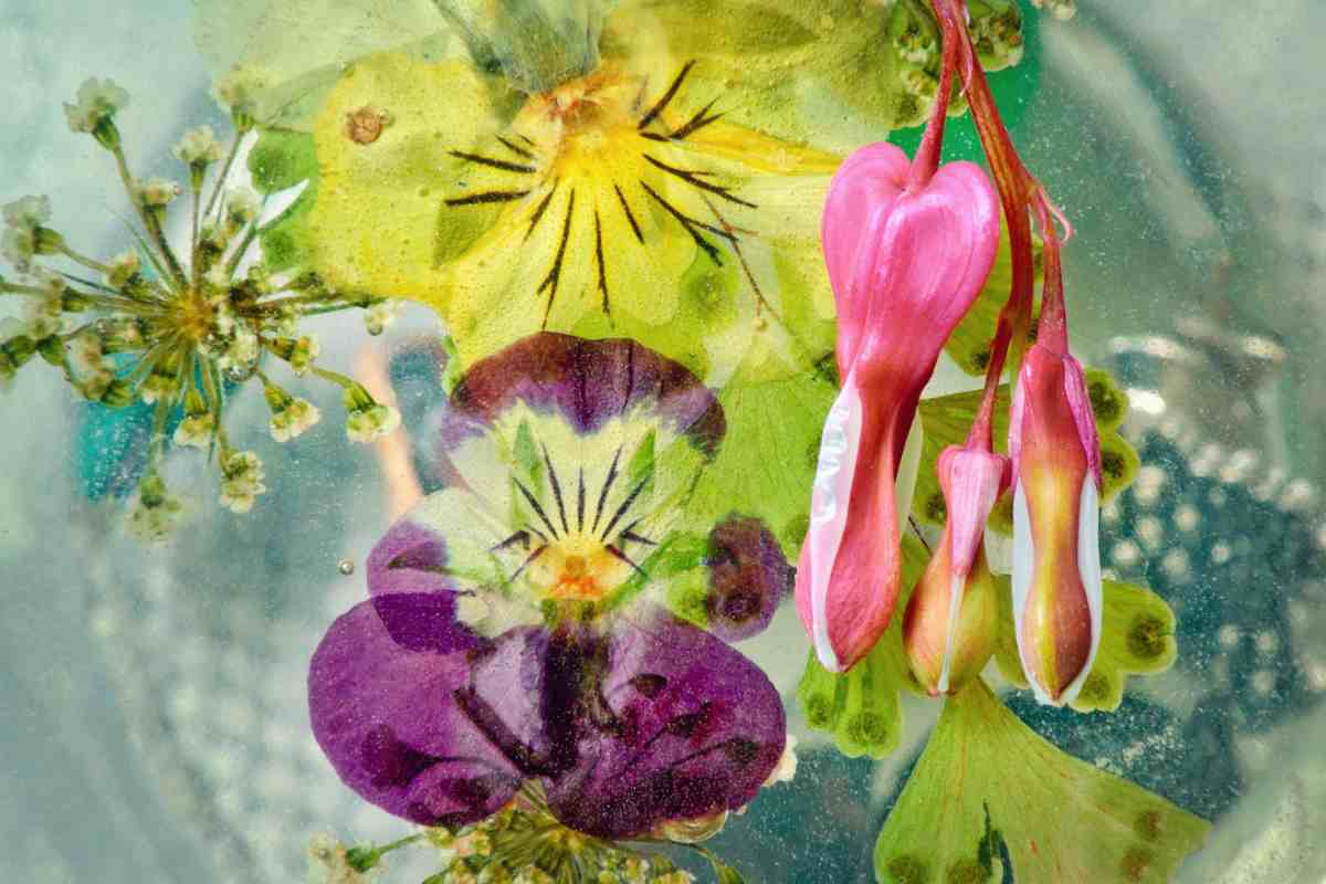 mobile rinnovato con il decoupage effetto floreale