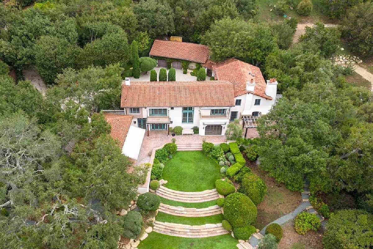 ripresa aerea della casa di jennifer aniston