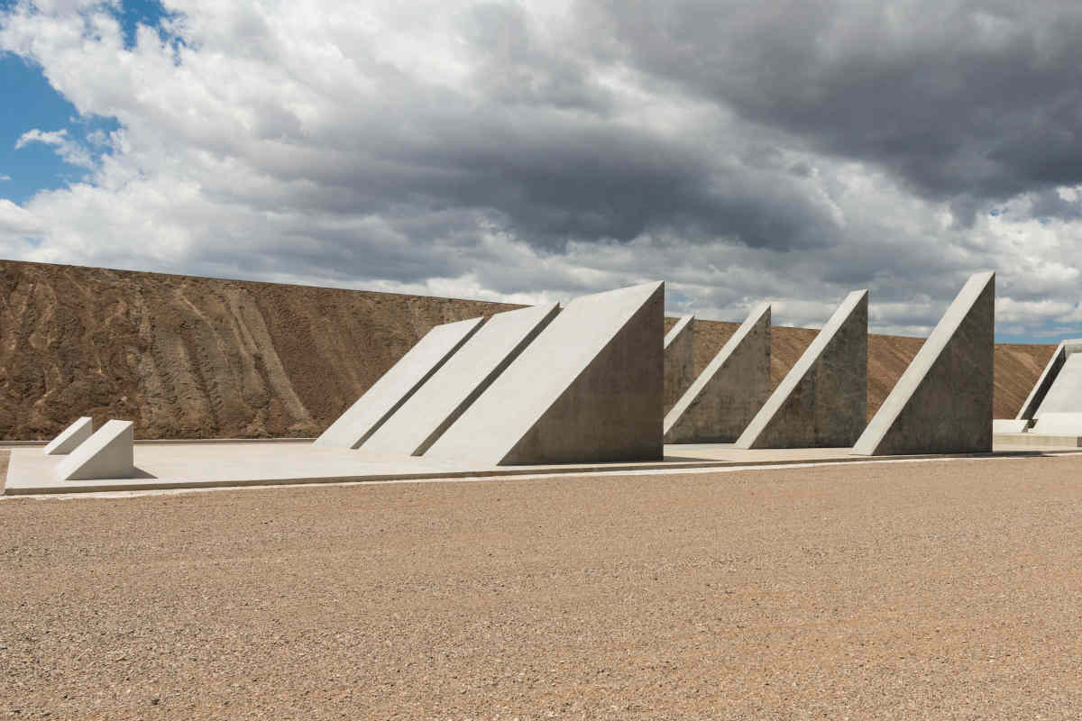 Michael Heizer apre la sua City nel deserto del Nevada