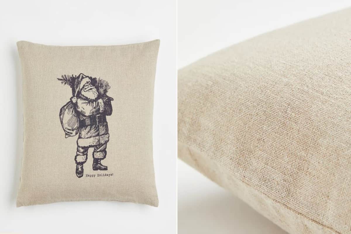 cuscino di colore beige con babbo natale disegnato