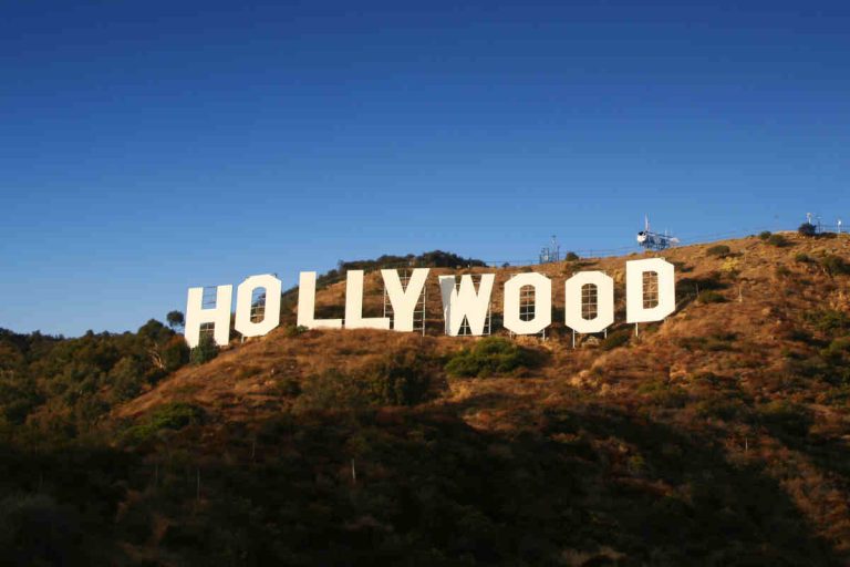 Insegna Hollywood: pochi sanno qual era la scritta originaria | DesignMag