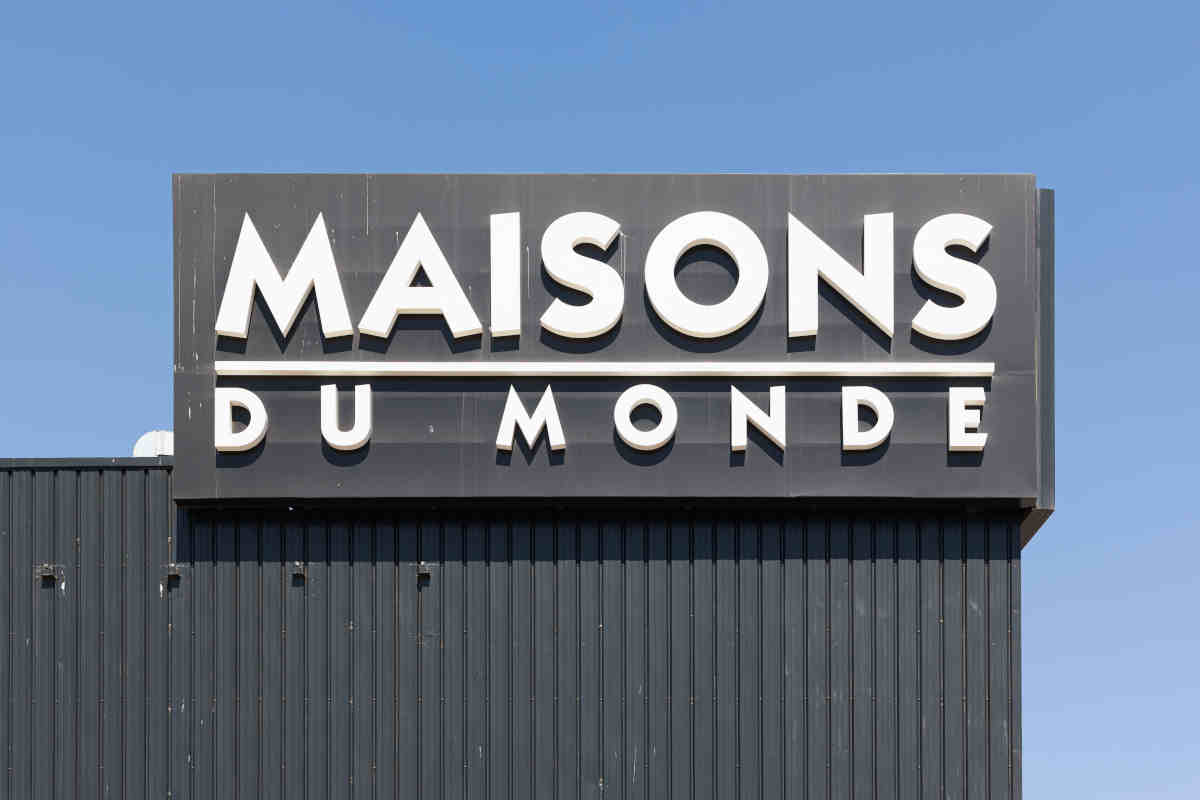 insegna del negozio maisons du monde